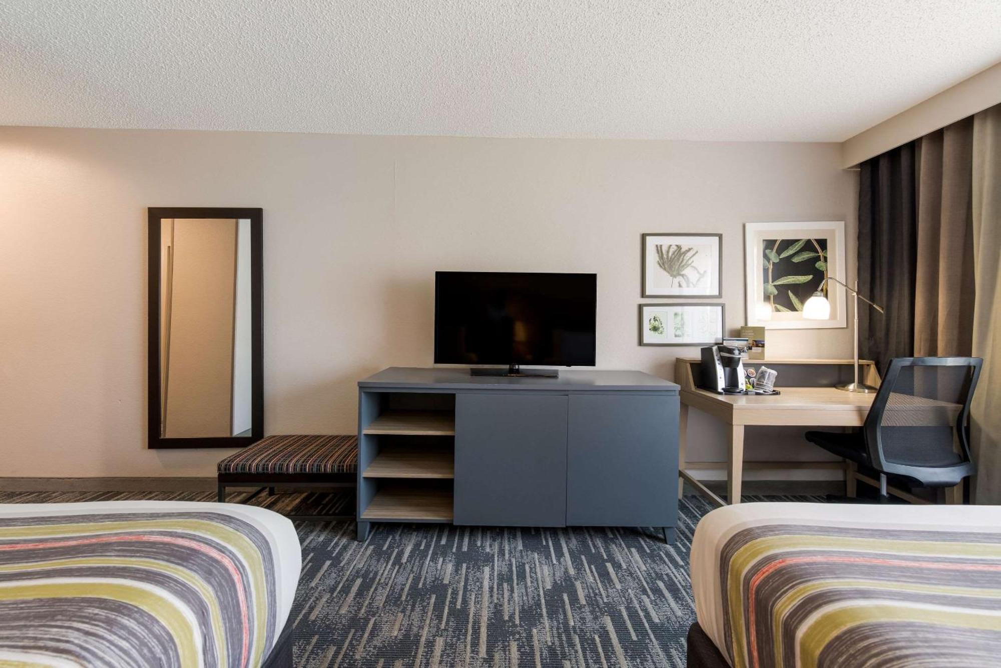Country Inn & Suites By Radisson, Wichita East, Ks ภายนอก รูปภาพ
